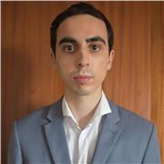 Persona responsable, cercana, aplicado y con un buen expediente estudiantil. Interesado en dar clases a alumnos de la ESO.